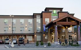 Holiday Inn Express Golden-Kicking Horse By Ihg